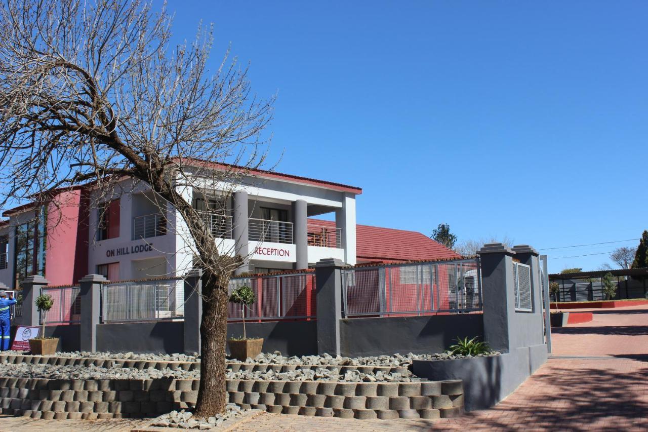 בלומפונטייין On Hill Lodge מראה חיצוני תמונה