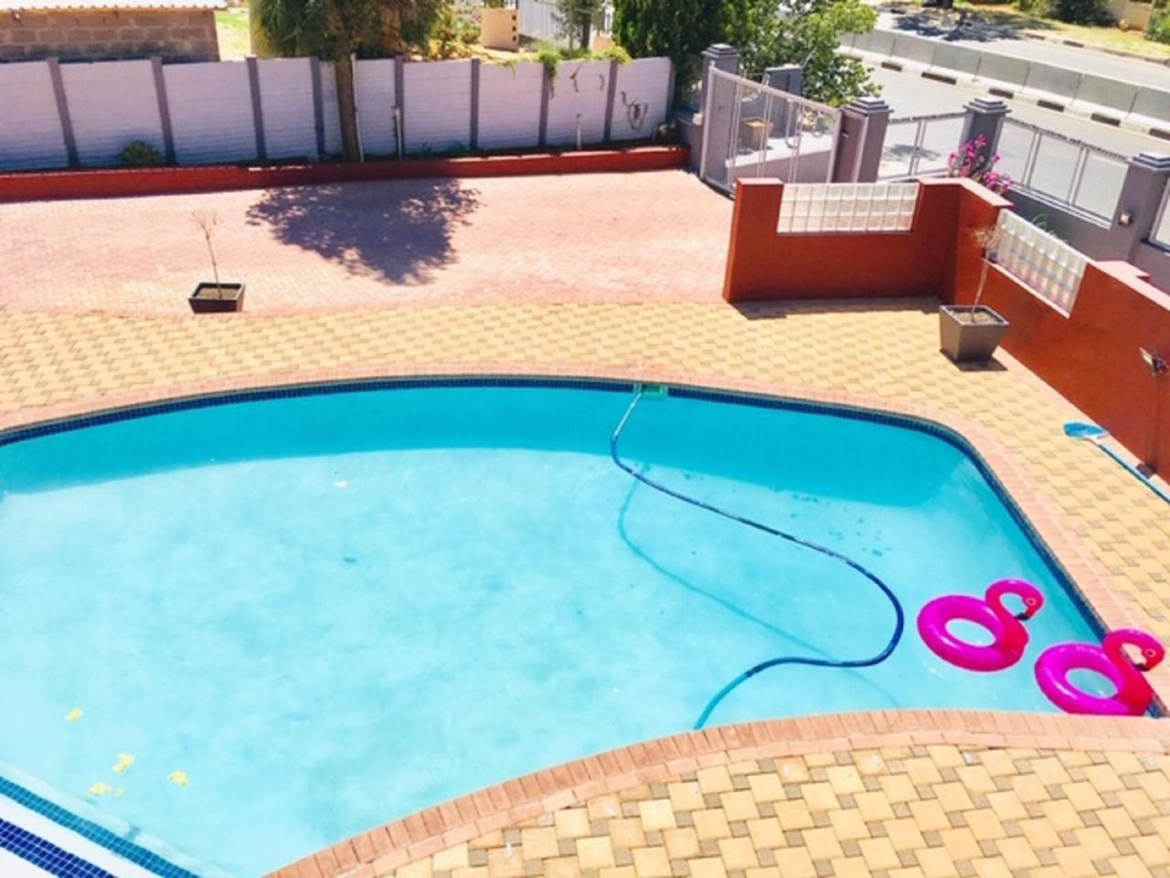 בלומפונטייין On Hill Lodge מראה חיצוני תמונה