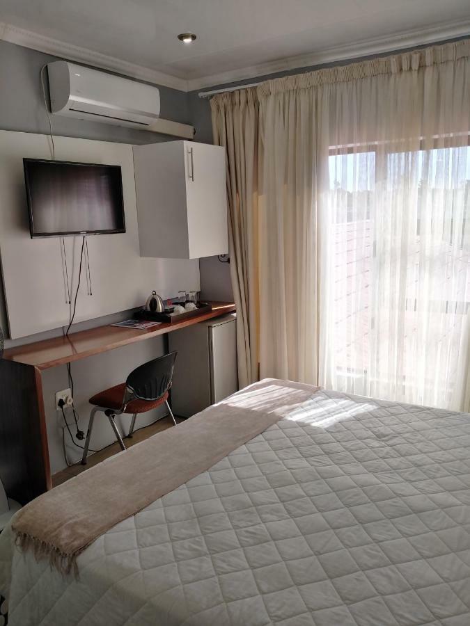 בלומפונטייין On Hill Lodge מראה חיצוני תמונה