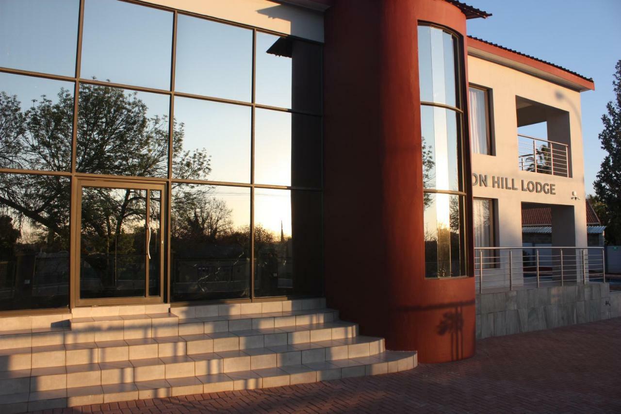 בלומפונטייין On Hill Lodge מראה חיצוני תמונה